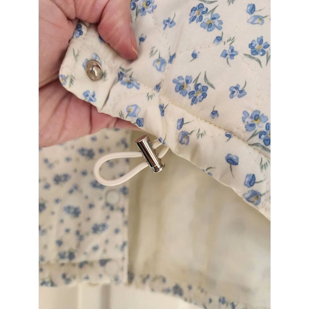 Taelynn floral quilted bomber jacket size small - Picture 3 of 6